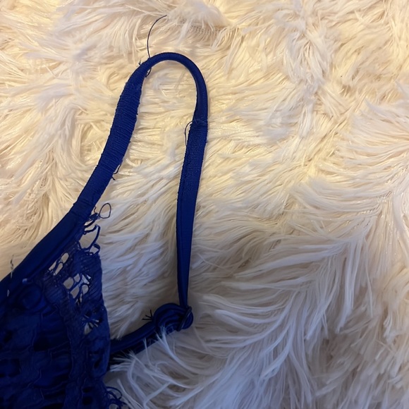 MIEEION Blue Lace Romper size large - Picture 3 of 8